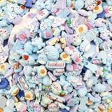  Jibbitz charms 3D nhỏ nhựa cứng theo tone màu gắn dép 