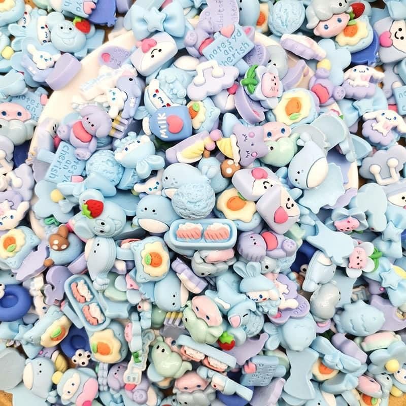  Jibbitz charms 3D nhỏ nhựa cứng theo tone màu gắn dép 