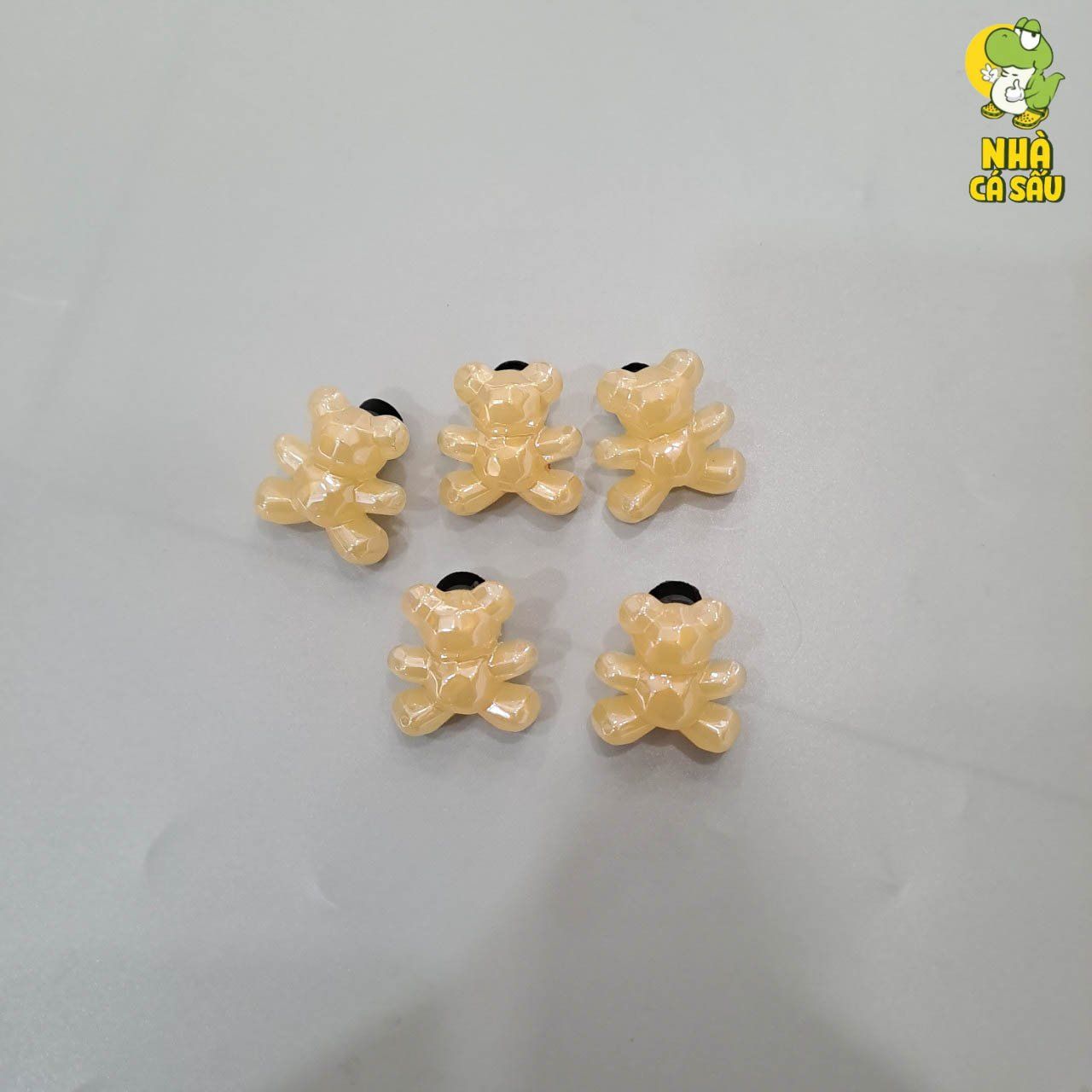  Jibbitz charms kim loại gắn dép cross 