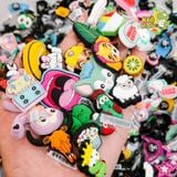  Jibbitz charms 3D xịn nhiều mẫu gắn dép sục 