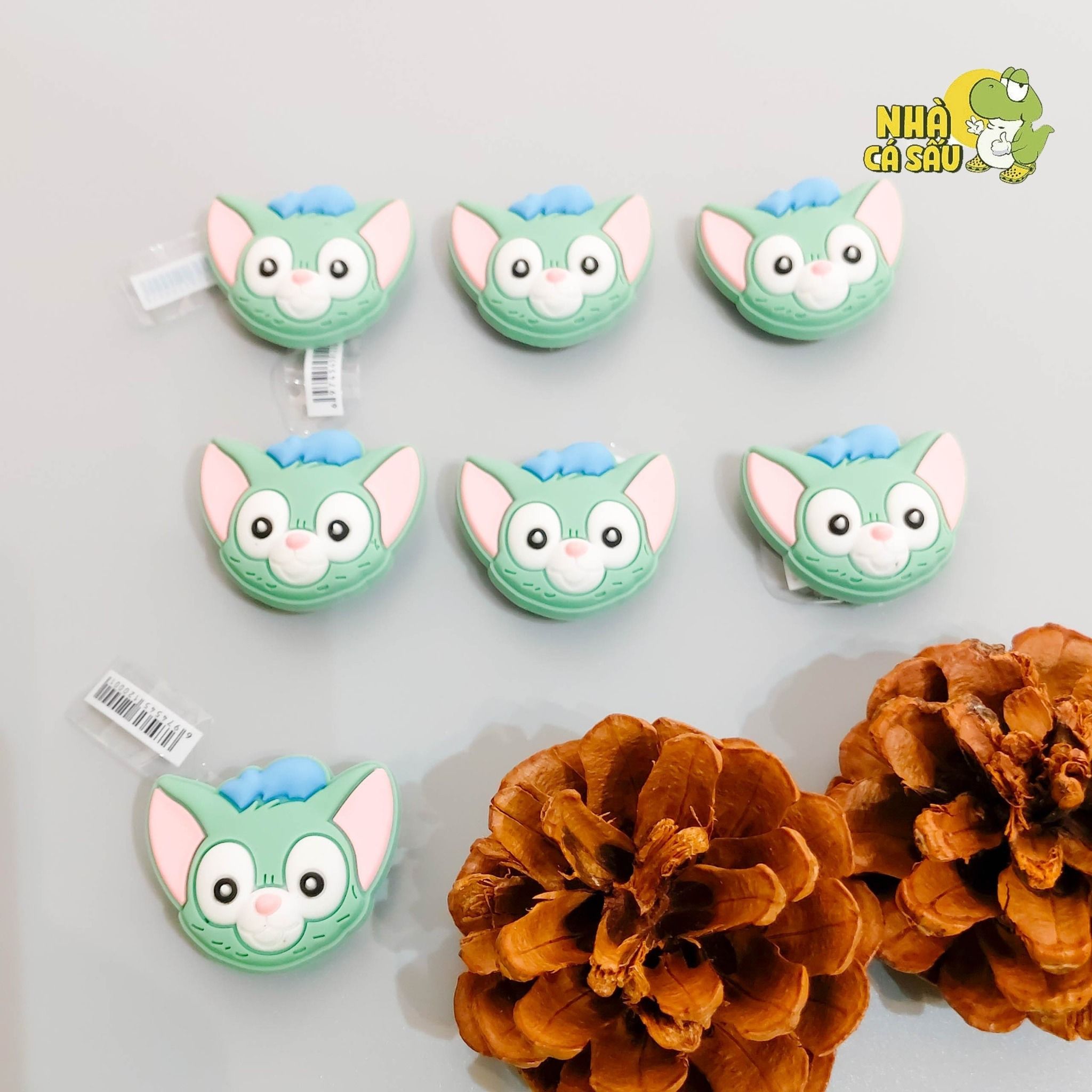  Jibbitz charms 3D xịn nhiều mẫu gắn dép sục 