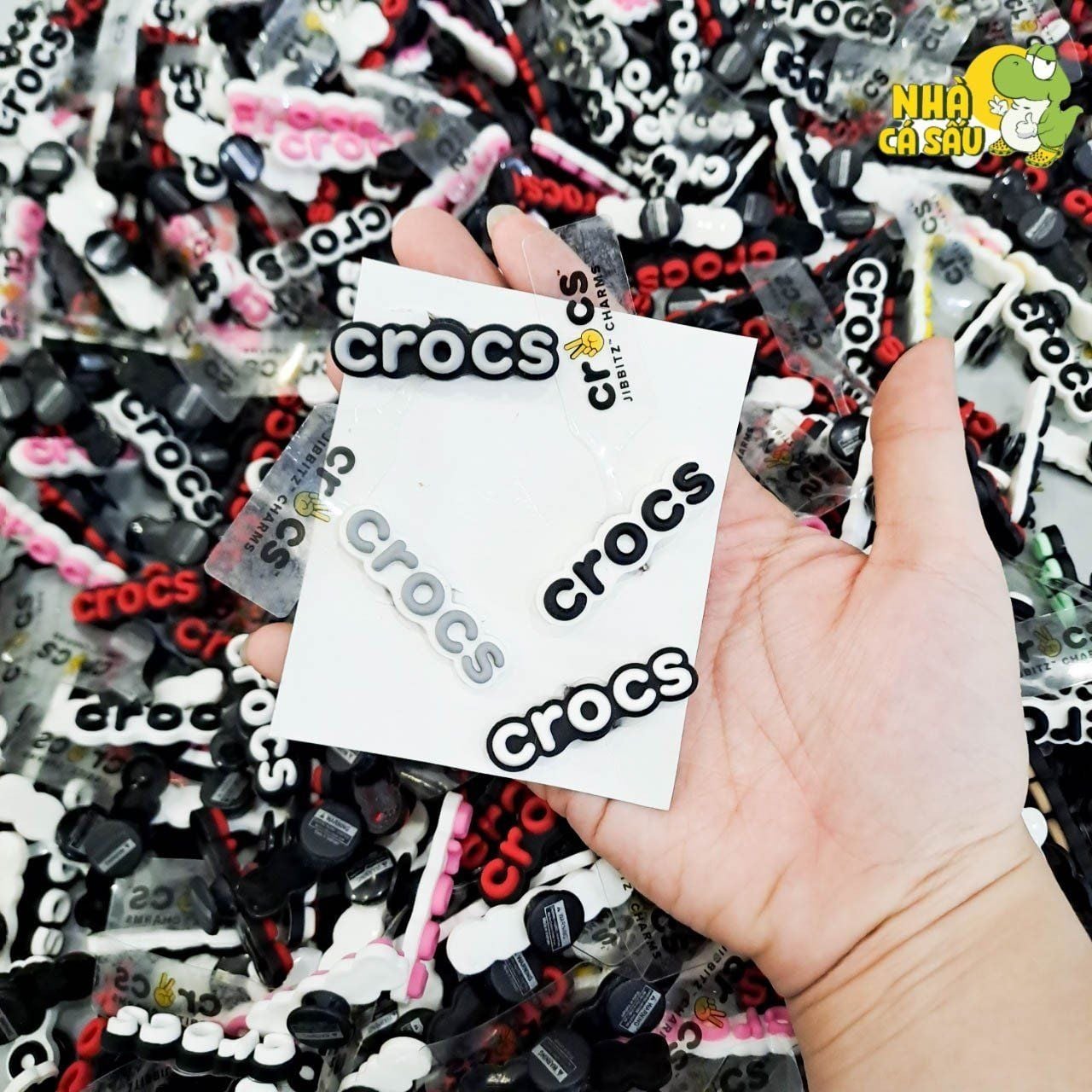  Jibbitz charms stickers hình chữ cross gắn dép 