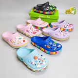  Dép sục crocband viền họa tiết trái tim, cầu vồng trẻ em người lớn chính hãng 
