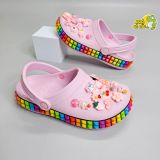  Dép sục crocband viền họa tiết trái tim, cầu vồng trẻ em người lớn chính hãng 