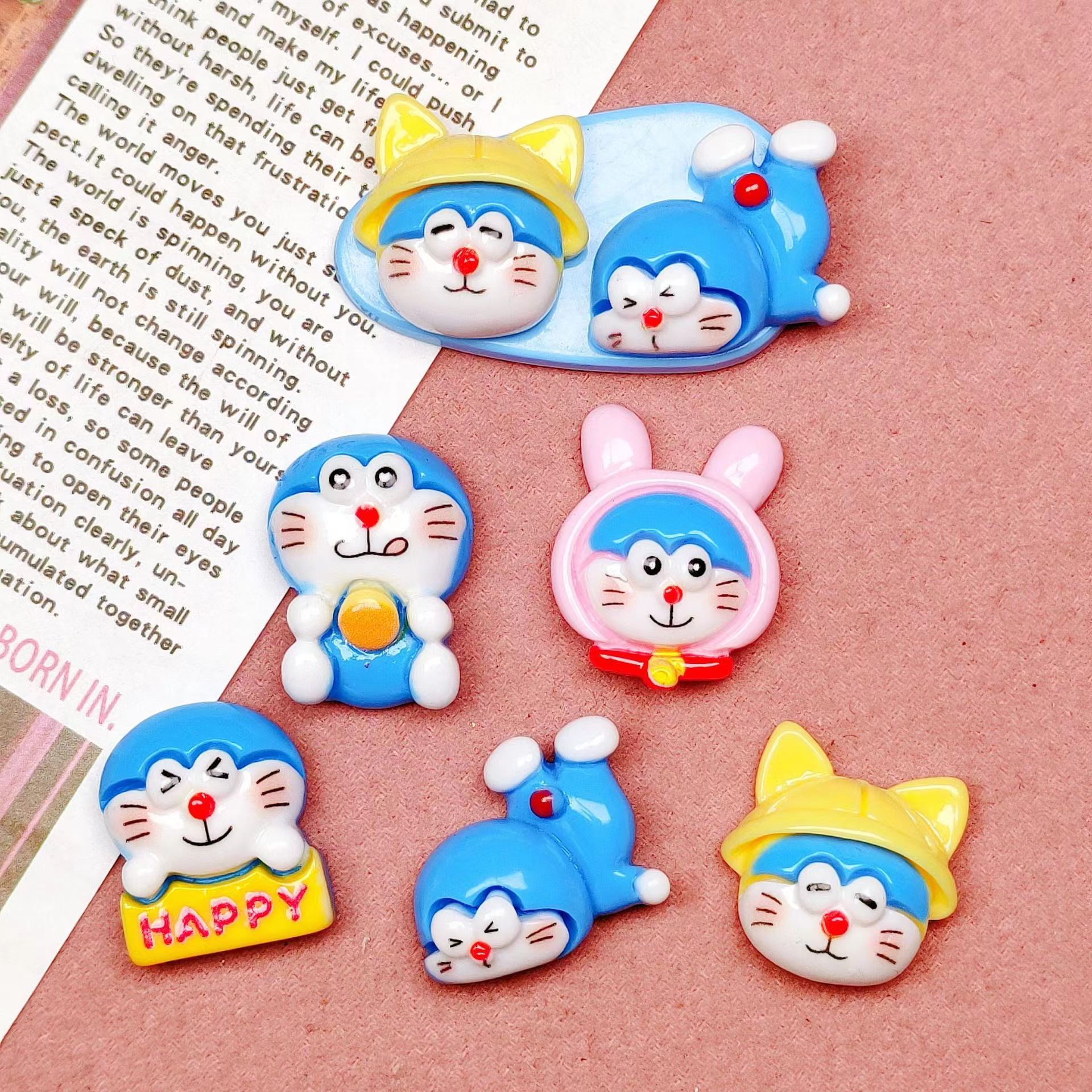 Jibbitz charm doremon gắn dép sục 