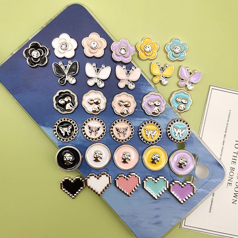  Jibbitz charms giả kim gắn dép sục cross 