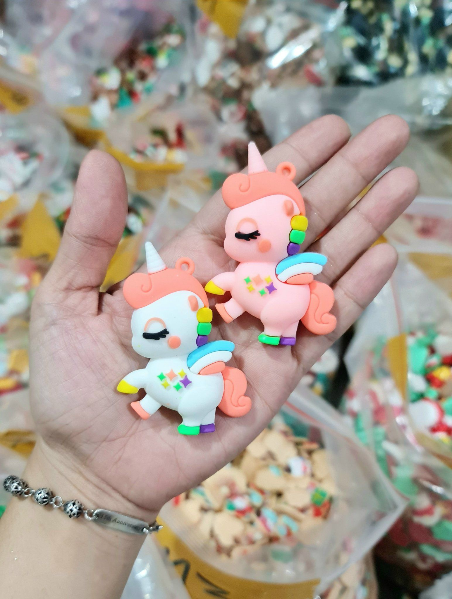  Jibbitz charms búp bê to gắn dép Dinas 