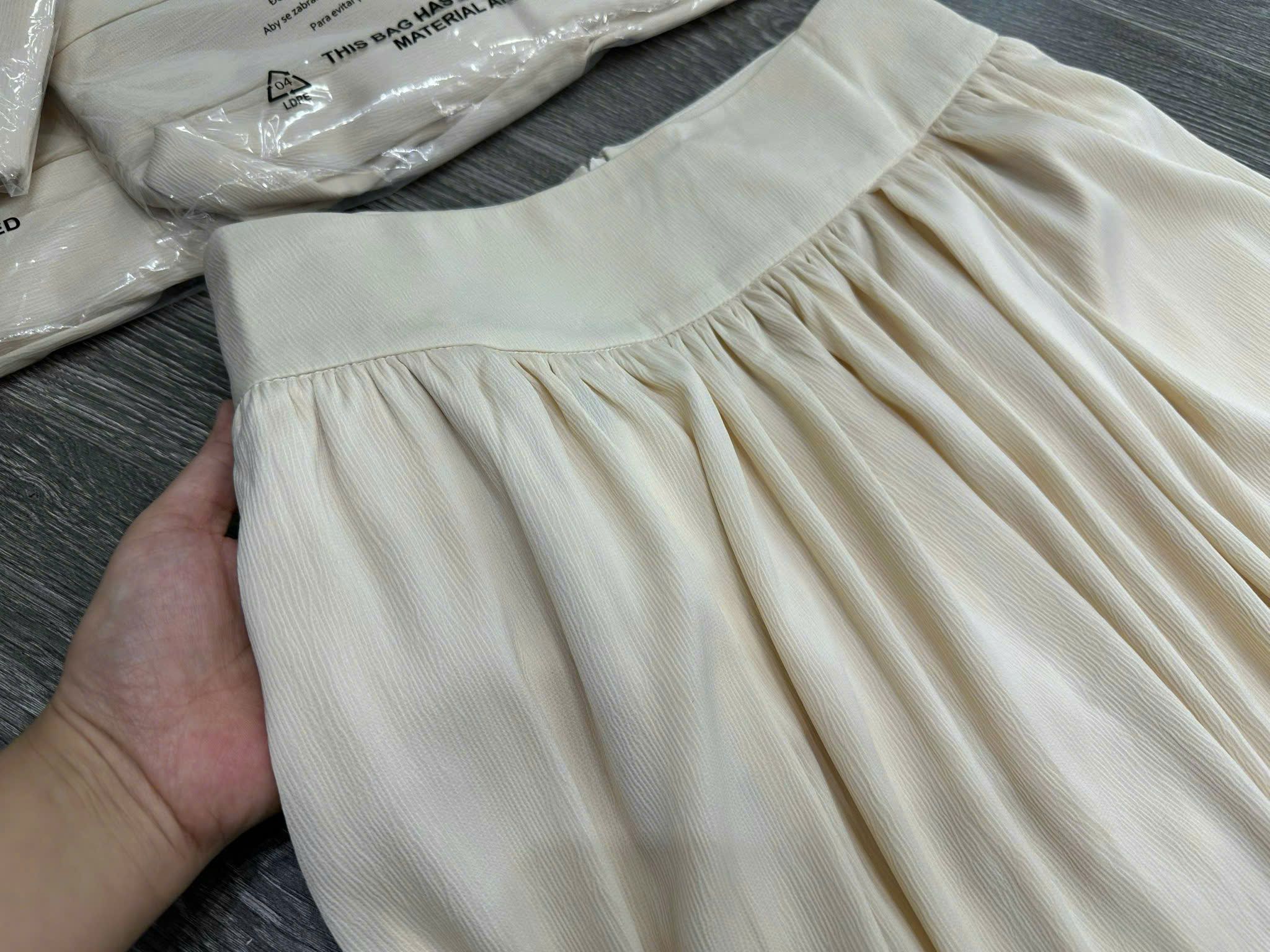  Chân váy Midi CK nữ dáng xòe 
