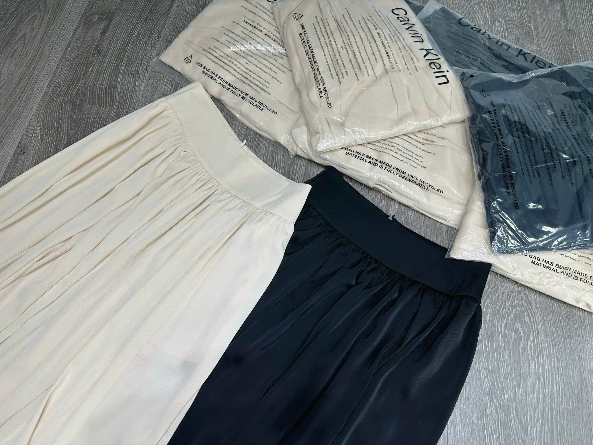  Chân váy Midi CK nữ dáng xòe 