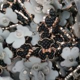  Jibbitz charms giả kim gắn dép sục cross 
