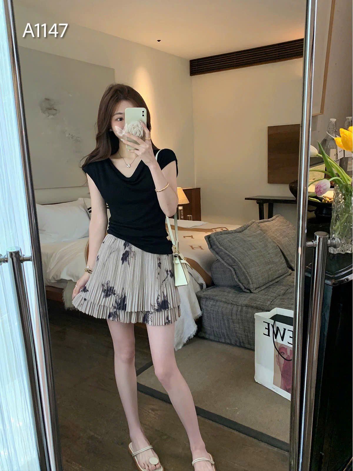  Áo thun cổ đổ 