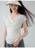  Áo thun cổ đổ 