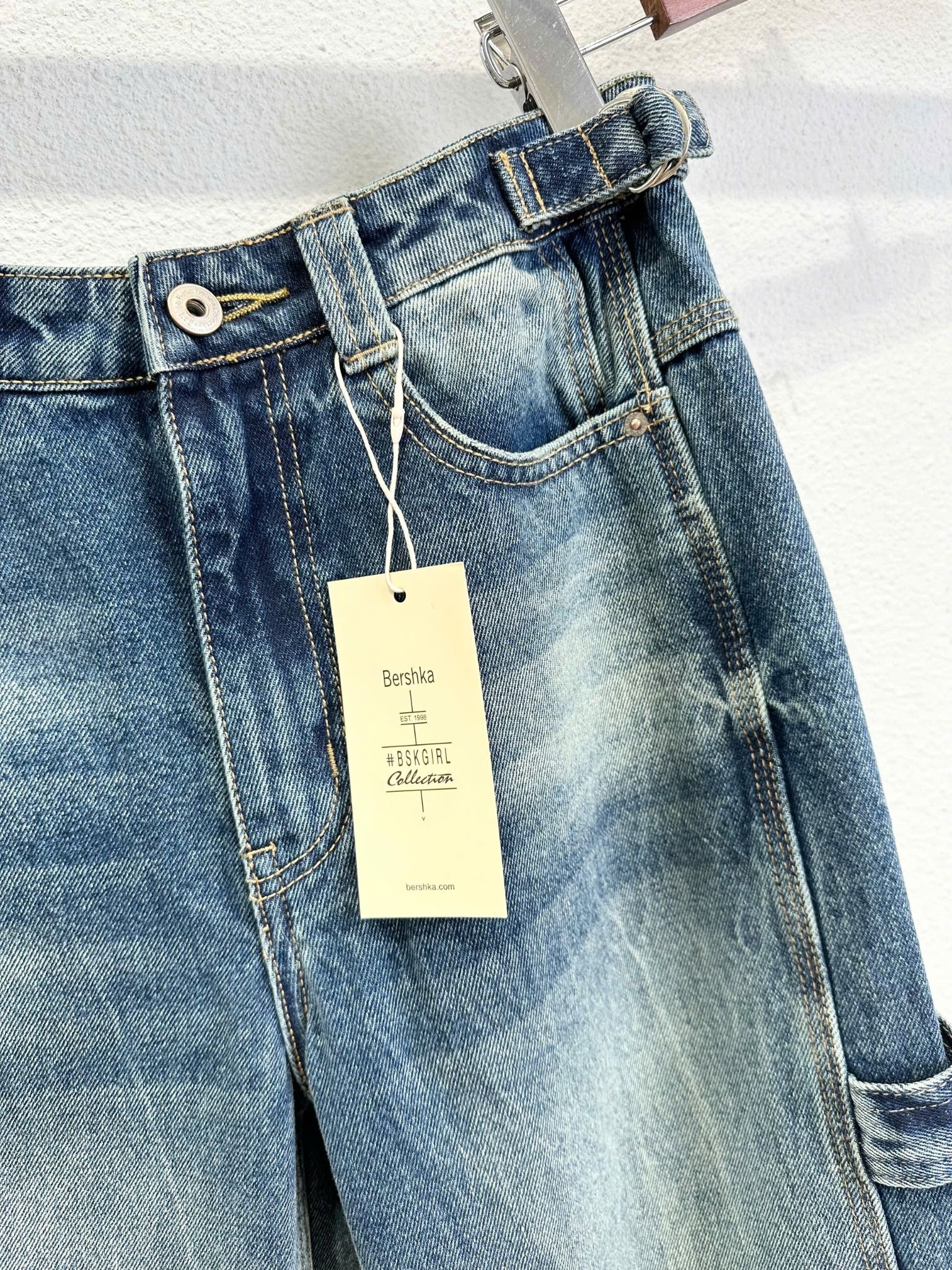  Quần Bershka ballon cargo jeans 