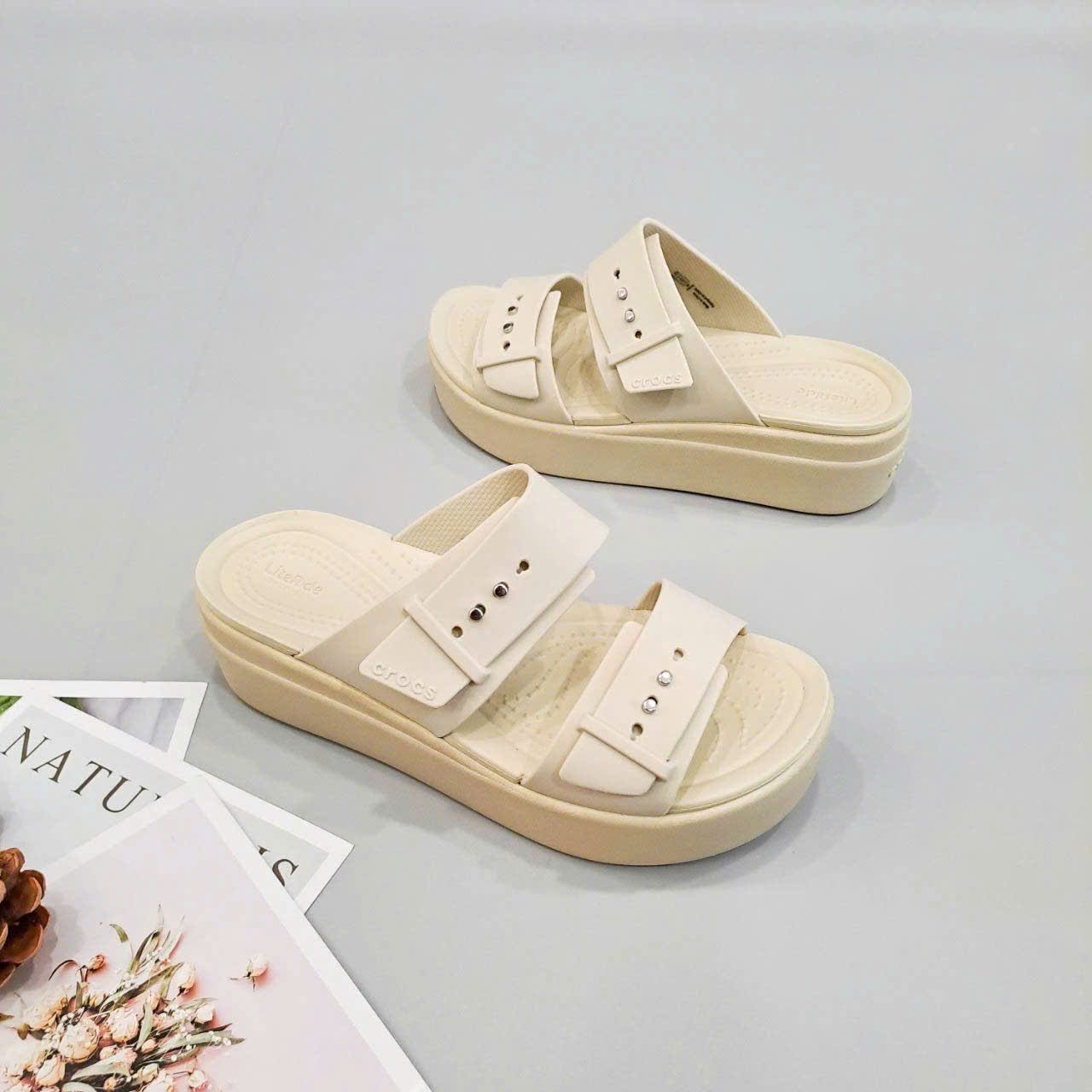  Dép quai ngang đế bánh mỳ Dinas brooklyn mid wedge cài khuy nữ 