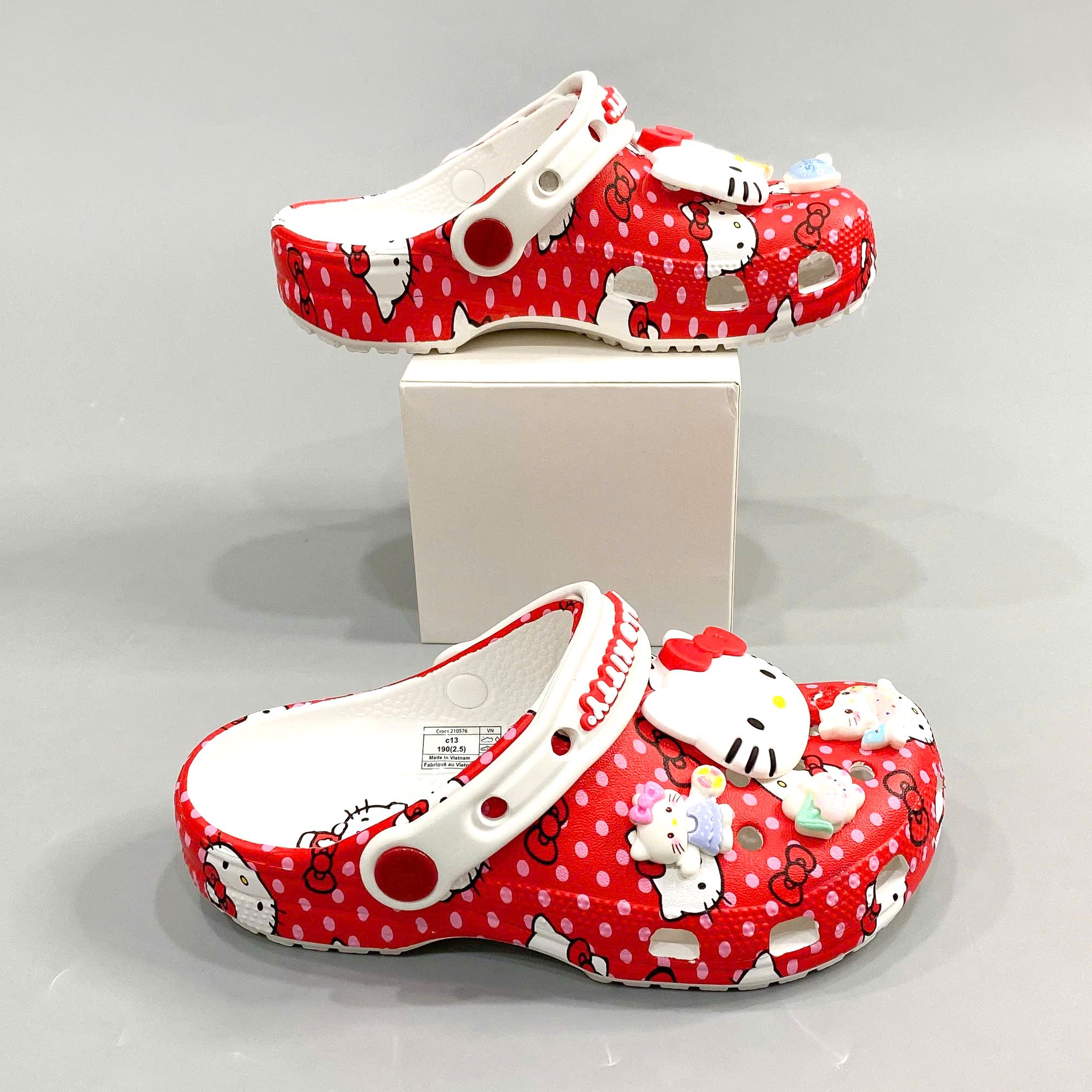  Dép sục cross classic Hello Kitty đỏ trẻ em 