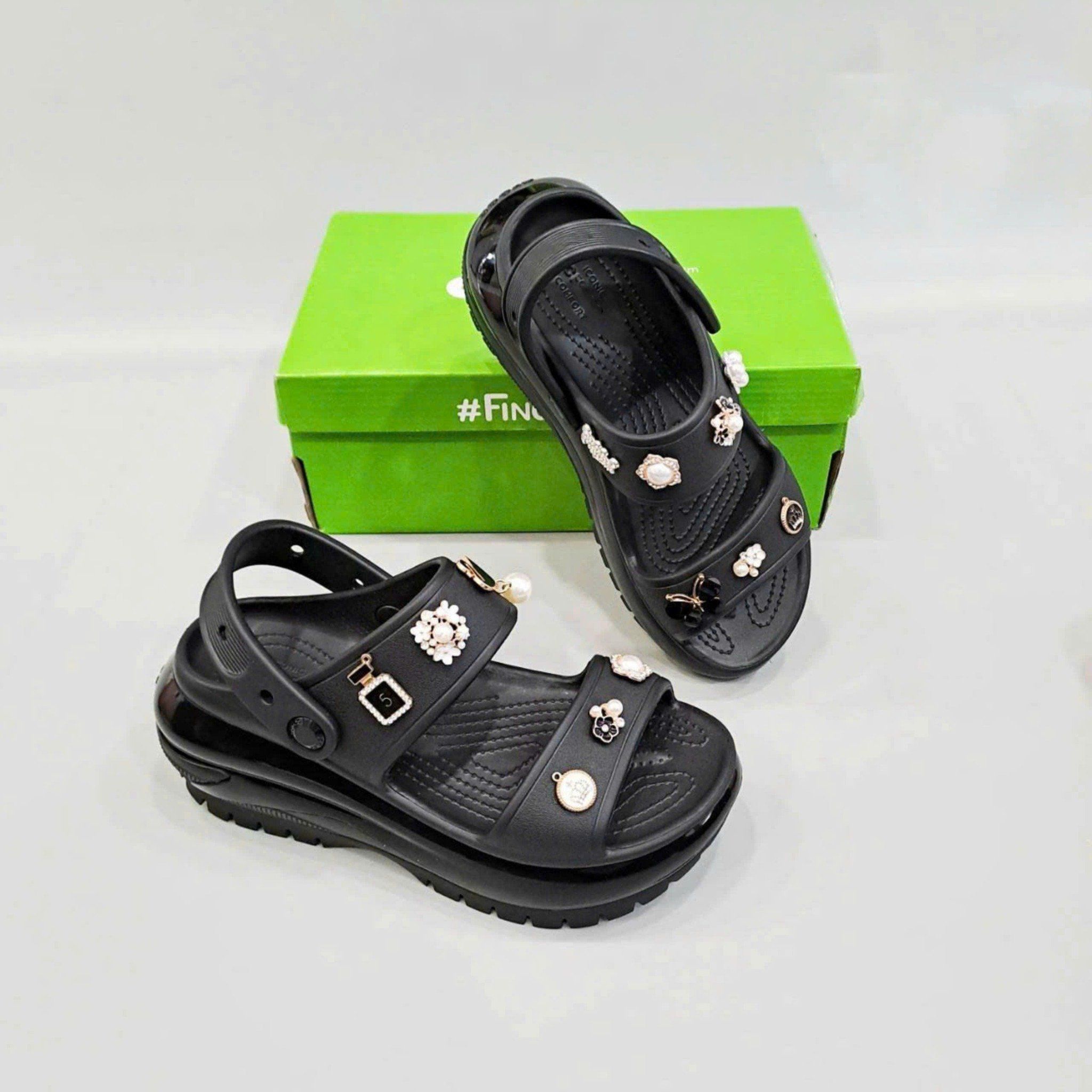  Sandal Dinas classic mega crush nữ 