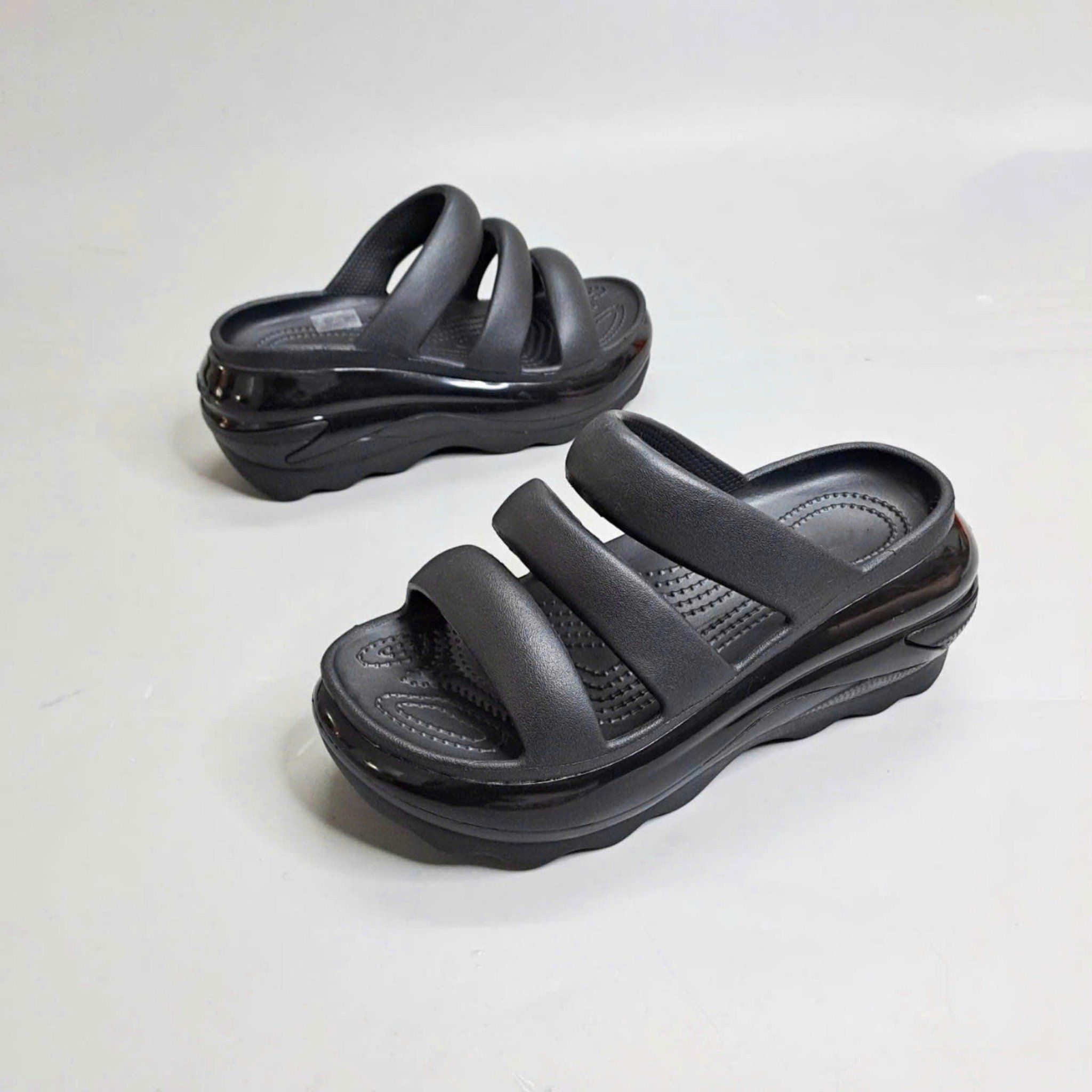  Dép quai ngang cross mega crush triple strap nam nữ 