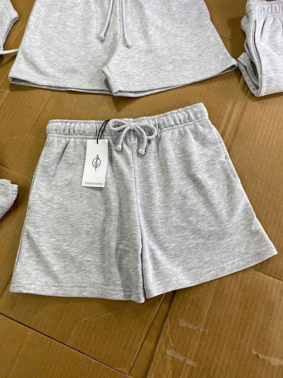  Quần Short nỉ nữ Stra.divarius 
