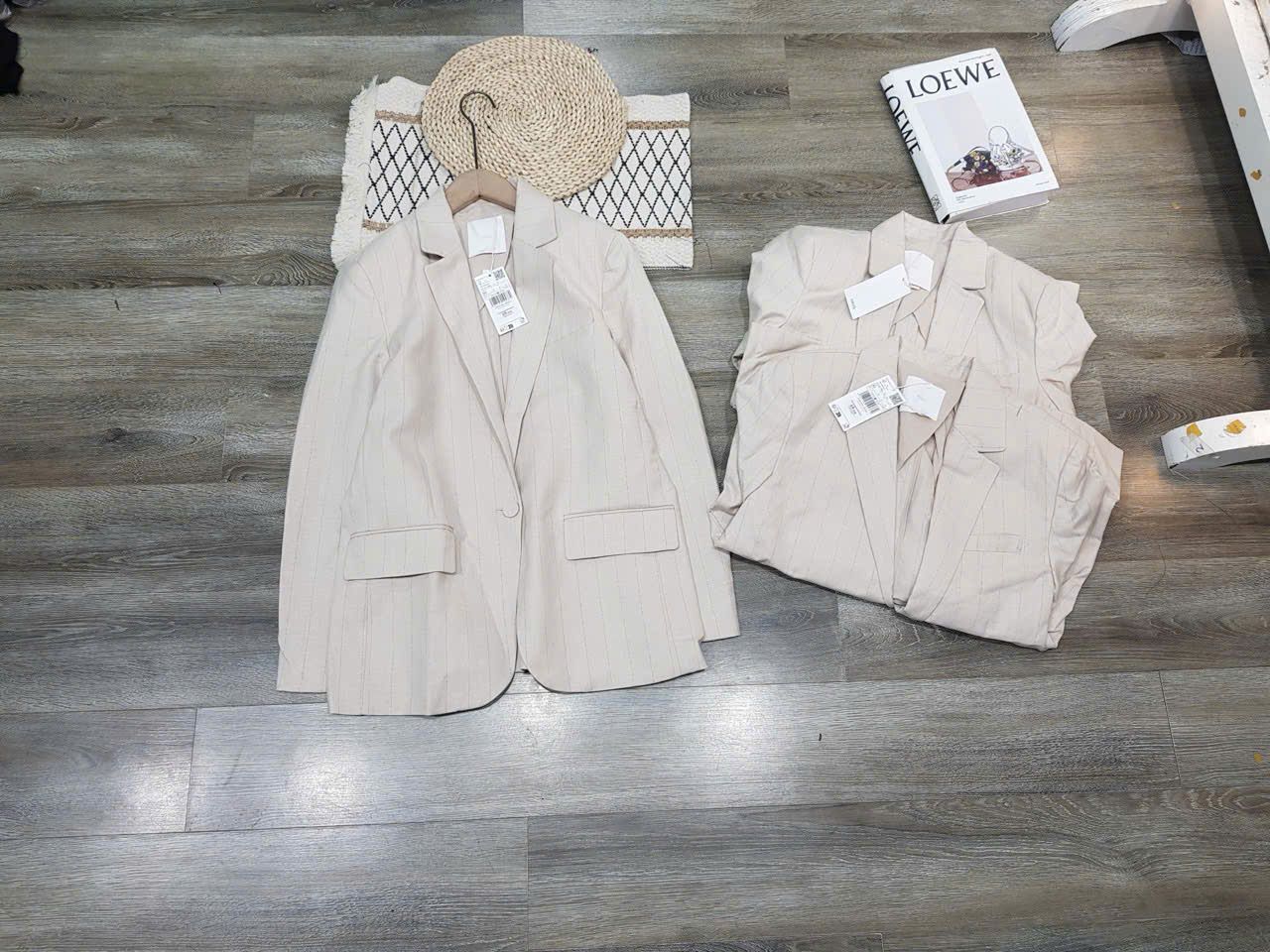  Áo vest MNG Kem 