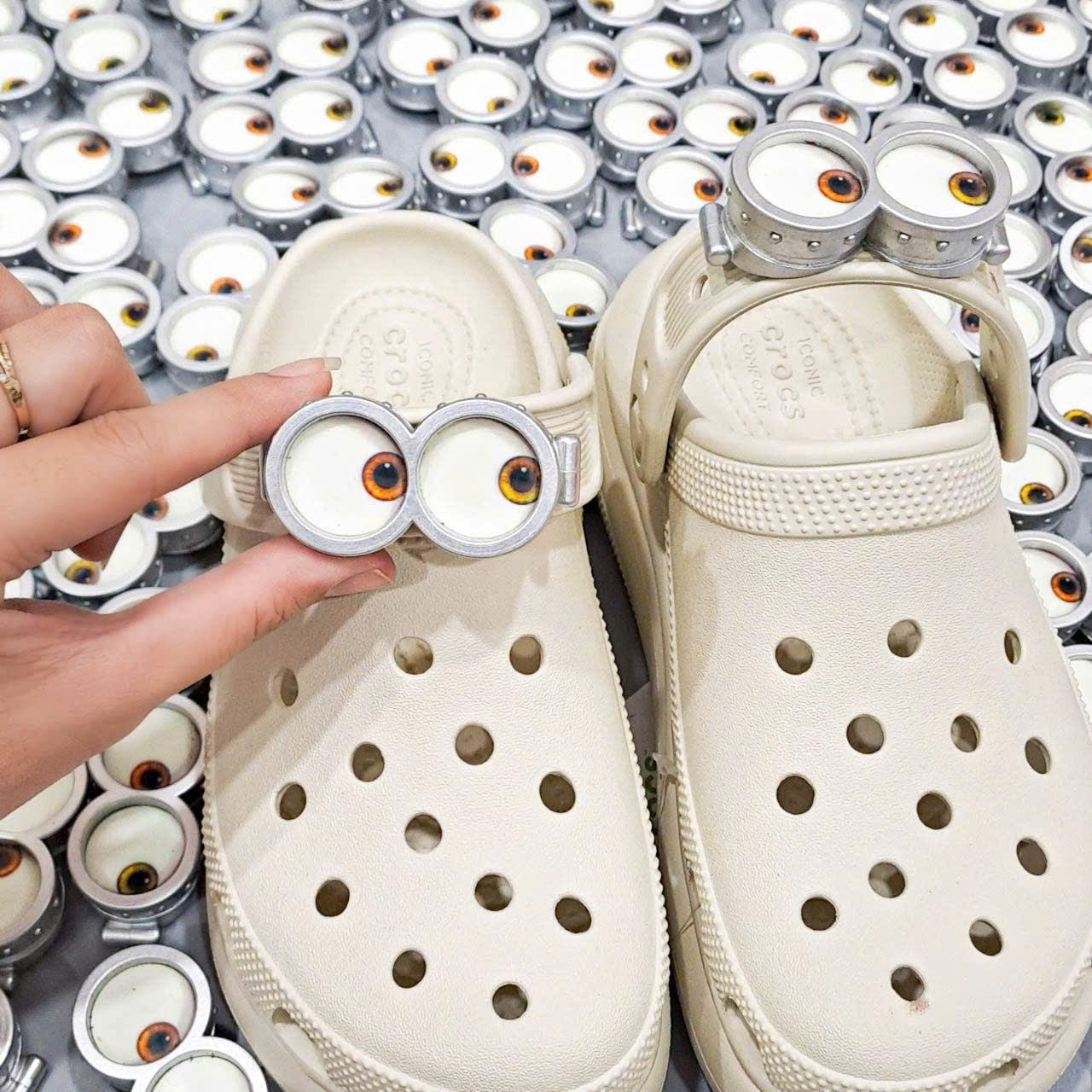  Jibbitz cặp mắt kính minion 3d gắn trang trí dép 