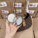  Túi LV Mickey Dáng Bầu Kẹp Nách 