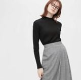  Áo thun Uni.qlo cổ tròn tay dài 