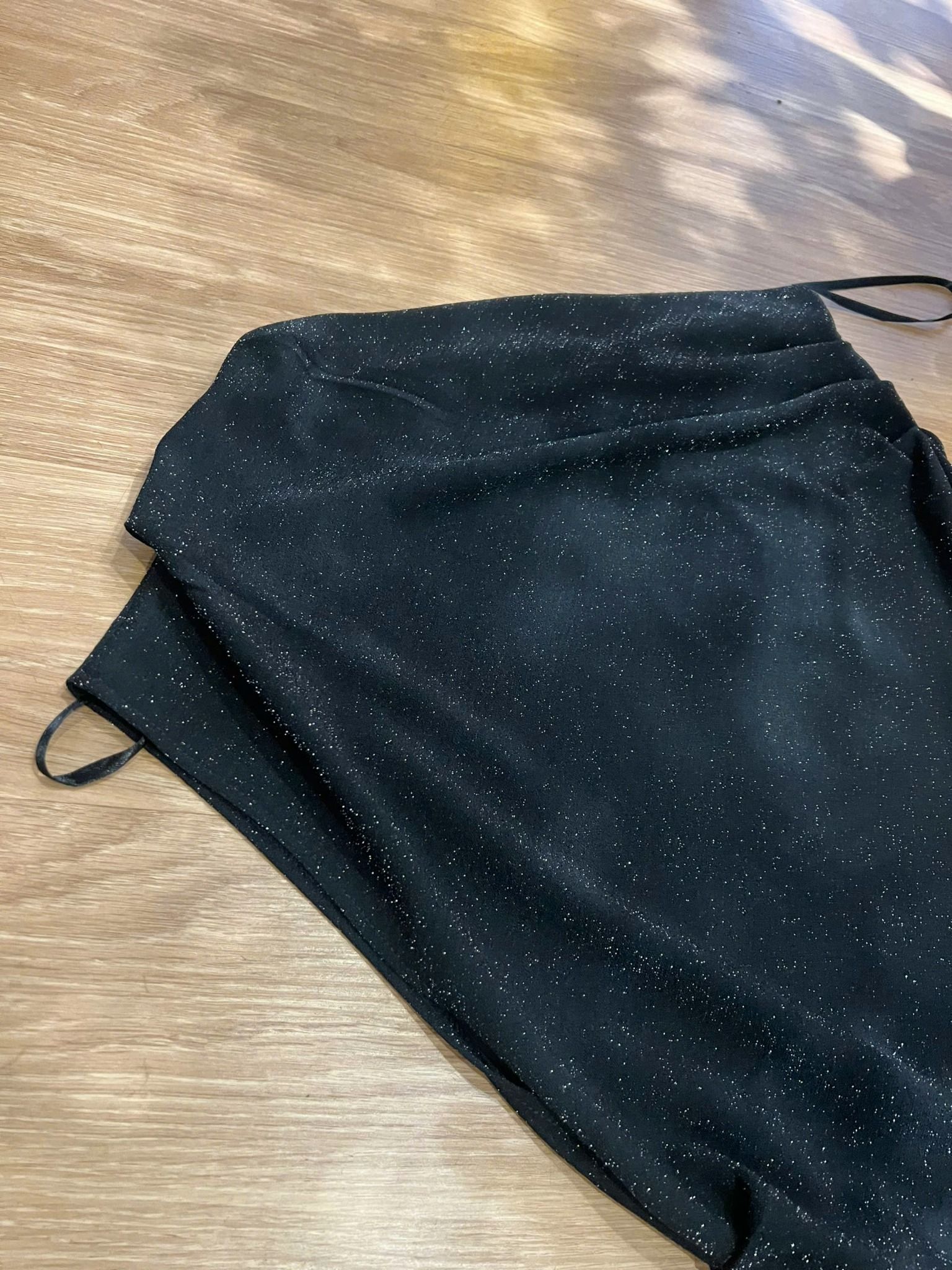  Đầm tiệc midi Tommy.H kim tuyến dáng dài 