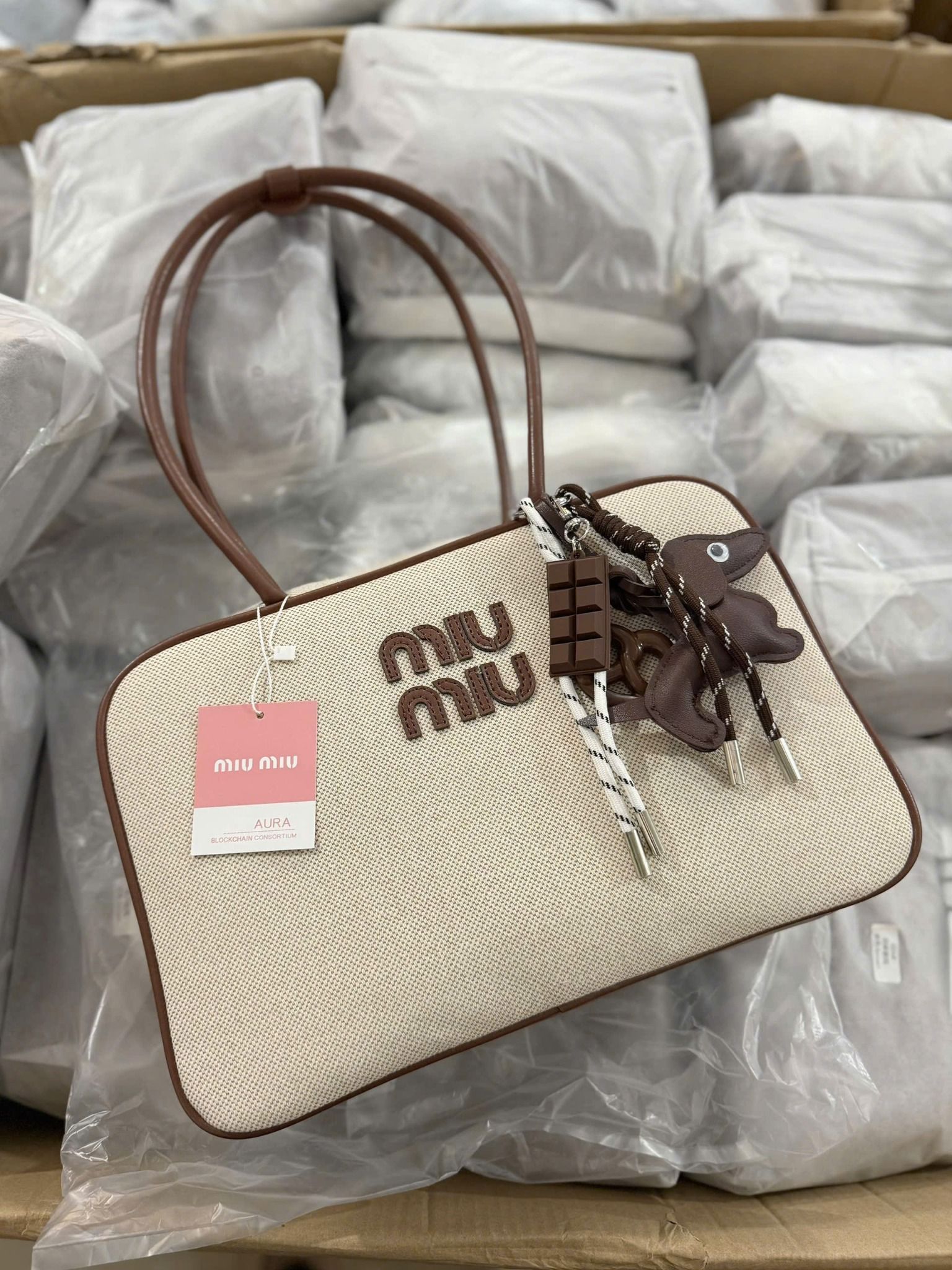  Túi MIUMIU Bigsize 