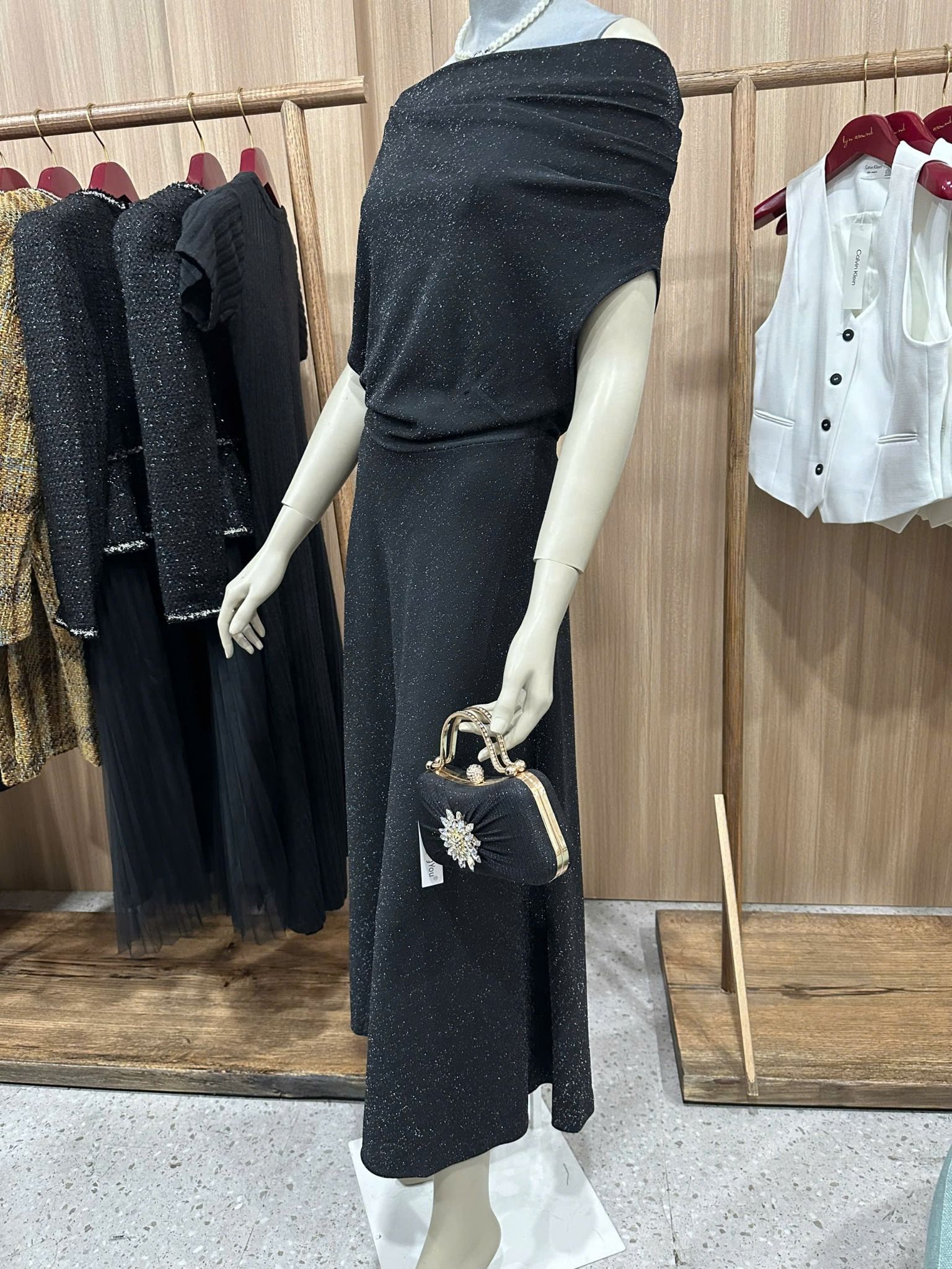  Đầm tiệc midi Tommy.H kim tuyến dáng dài 