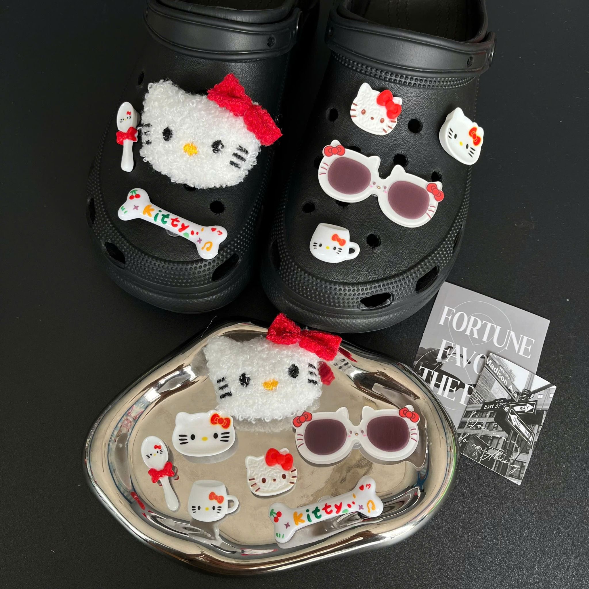  Set charm jibbitz cute nhí nhảnh đa dạng gắn dép 