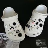  Set charm jibbitz cute nhí nhảnh đa dạng gắn dép 