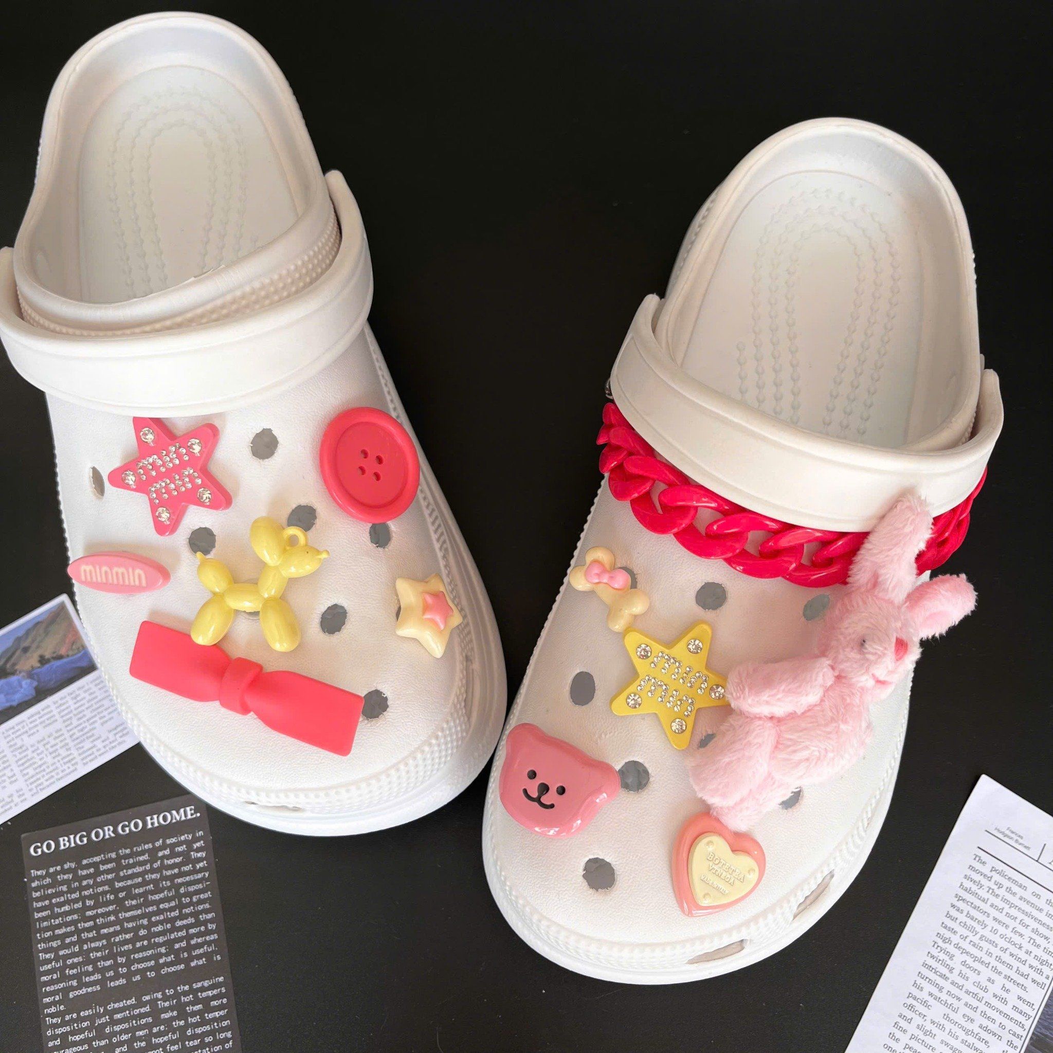  Set charm jibbitz cute nhí nhảnh đa dạng gắn dép 