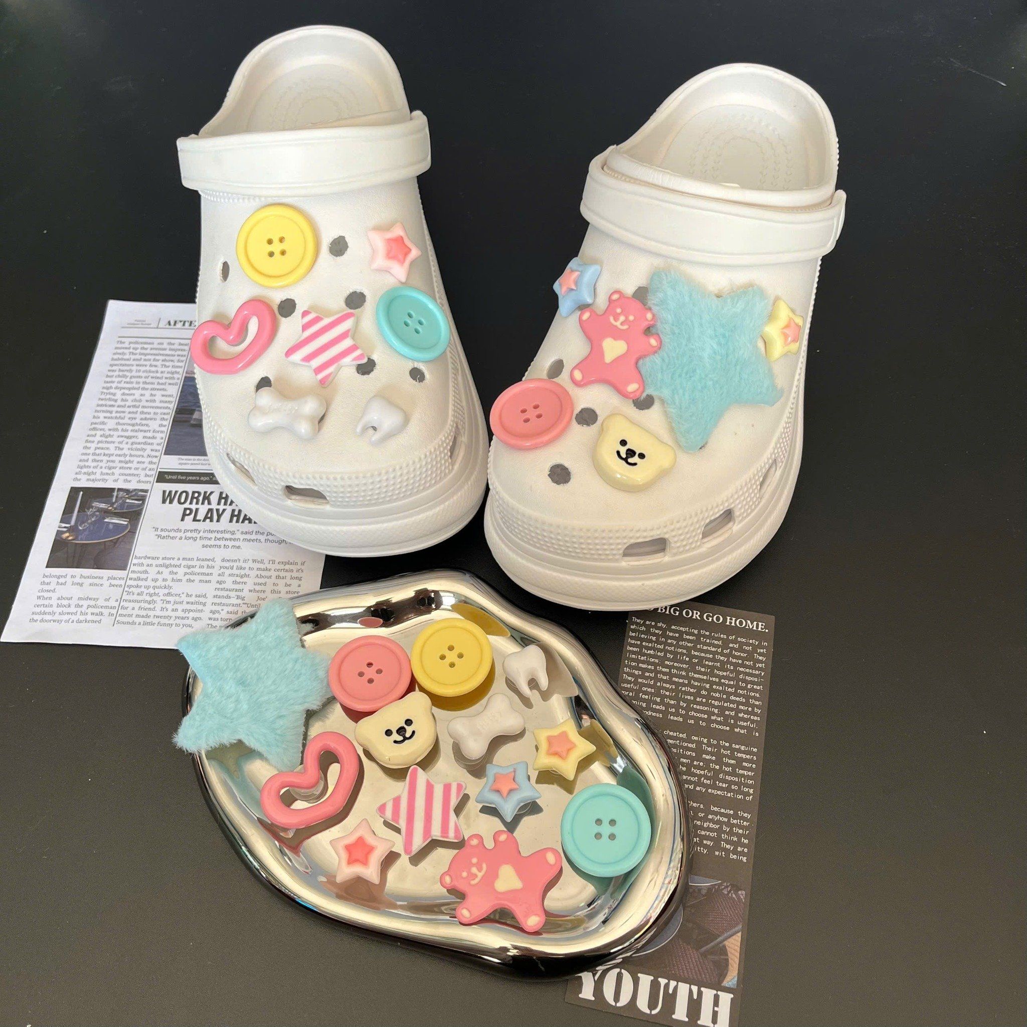  Set charm jibbitz cute nhí nhảnh đa dạng gắn dép 