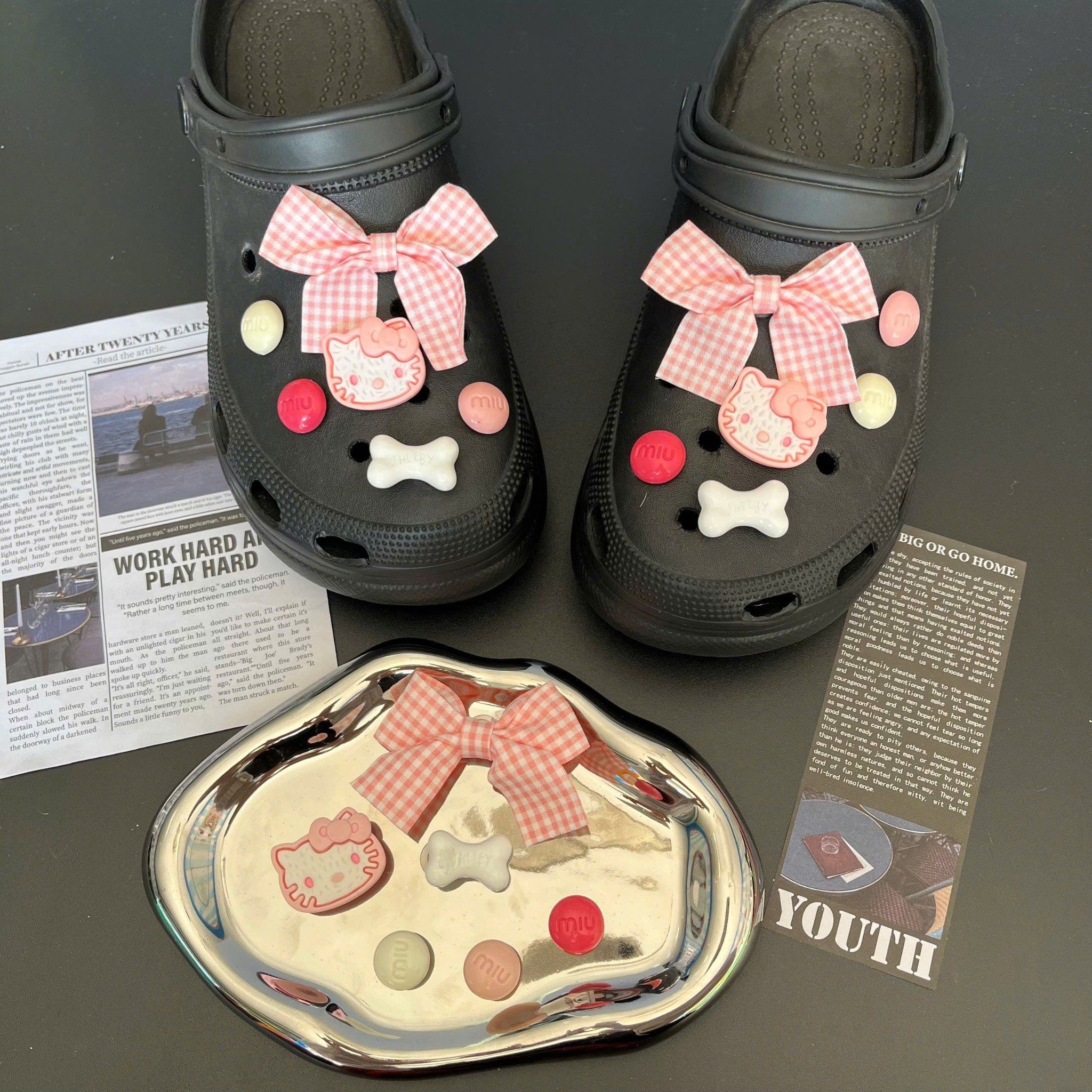  Set charm jibbitz cute nhí nhảnh đa dạng gắn dép 