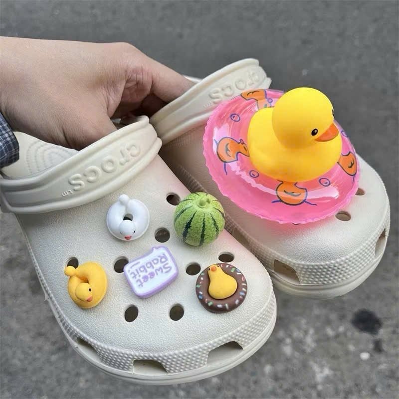  Set charm jibbitz cute nhí nhảnh đa dạng gắn dép 