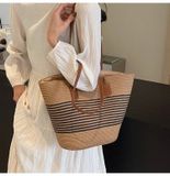  Túi mũ cói đi biển phối đai da 