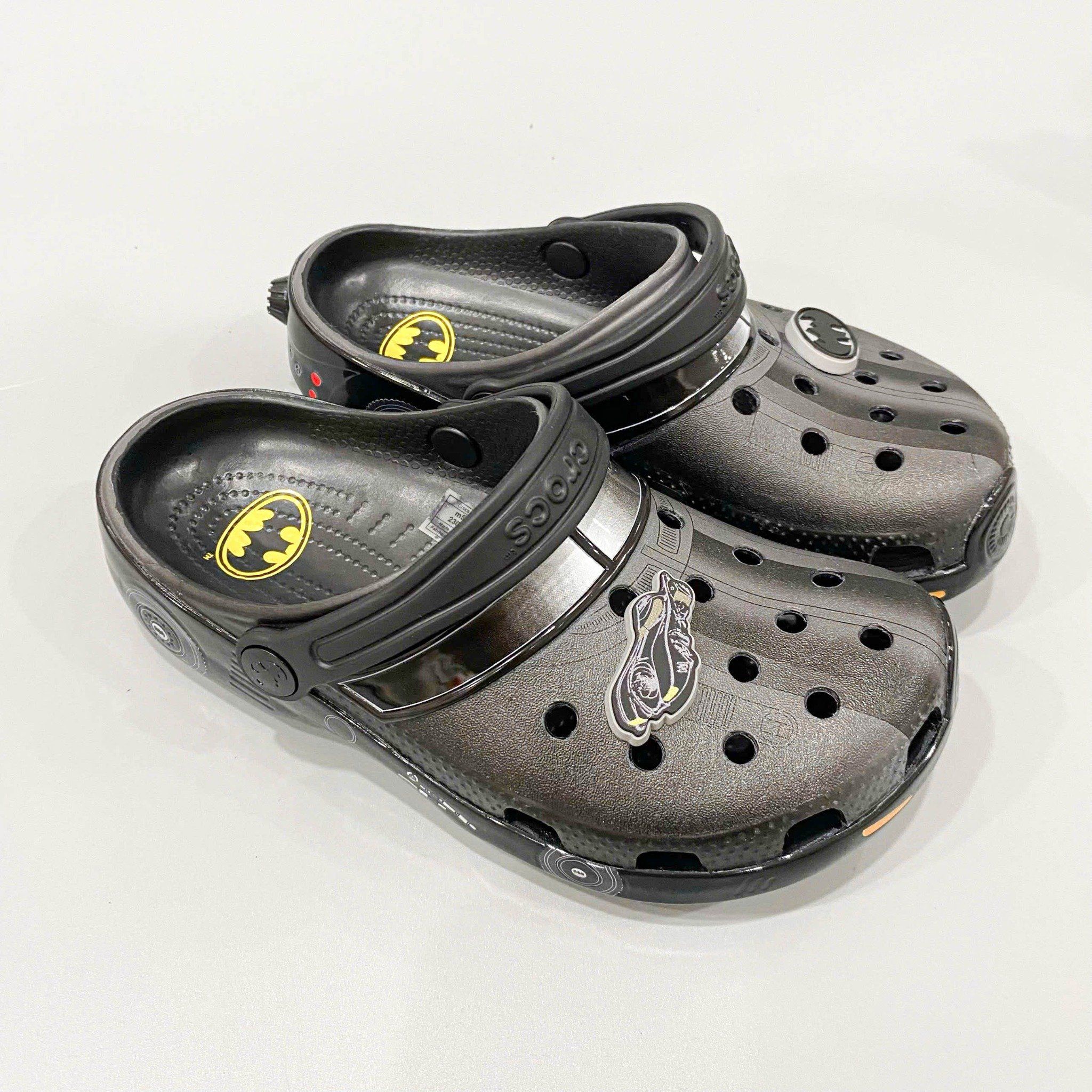  Dép Sục Cross Classic Clog Batman Batmobile trẻ em xuất khẩu 