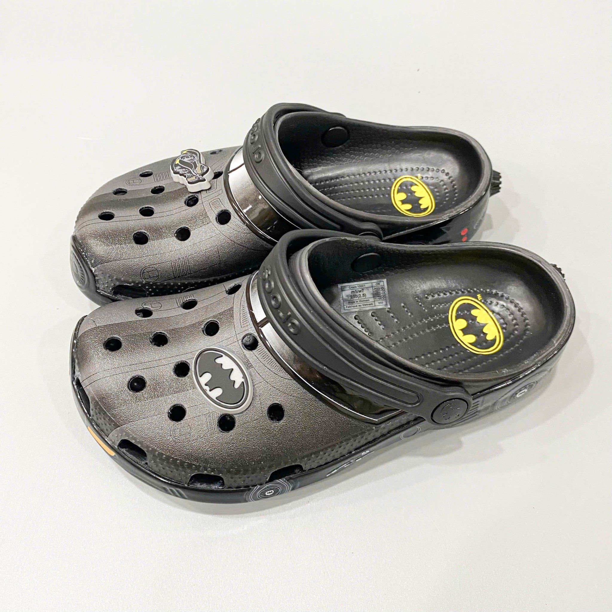  Dép Sục Cross Classic Clog Batman Batmobile trẻ em xuất khẩu 