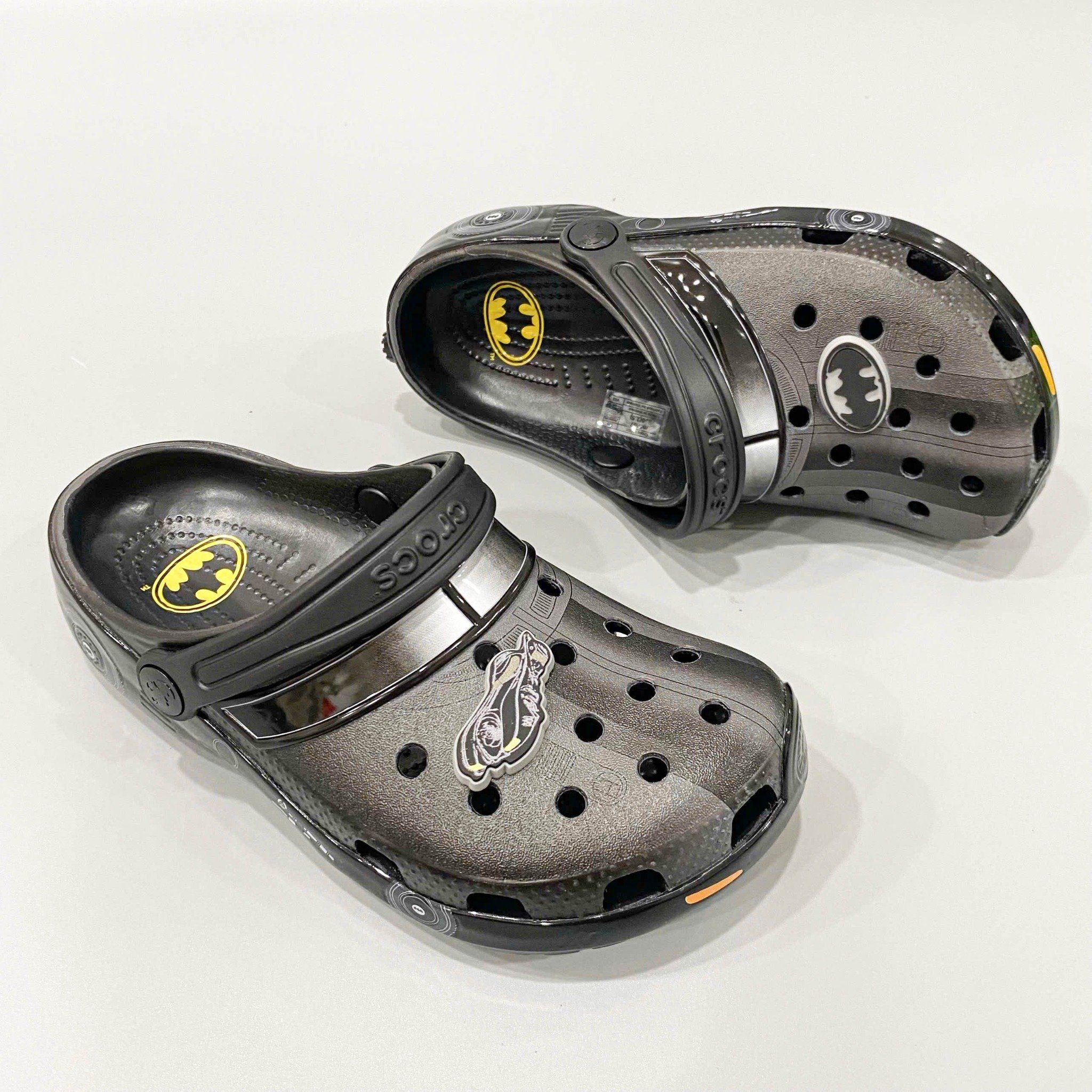  Dép Sục Cross Classic Clog Batman Batmobile trẻ em xuất khẩu 