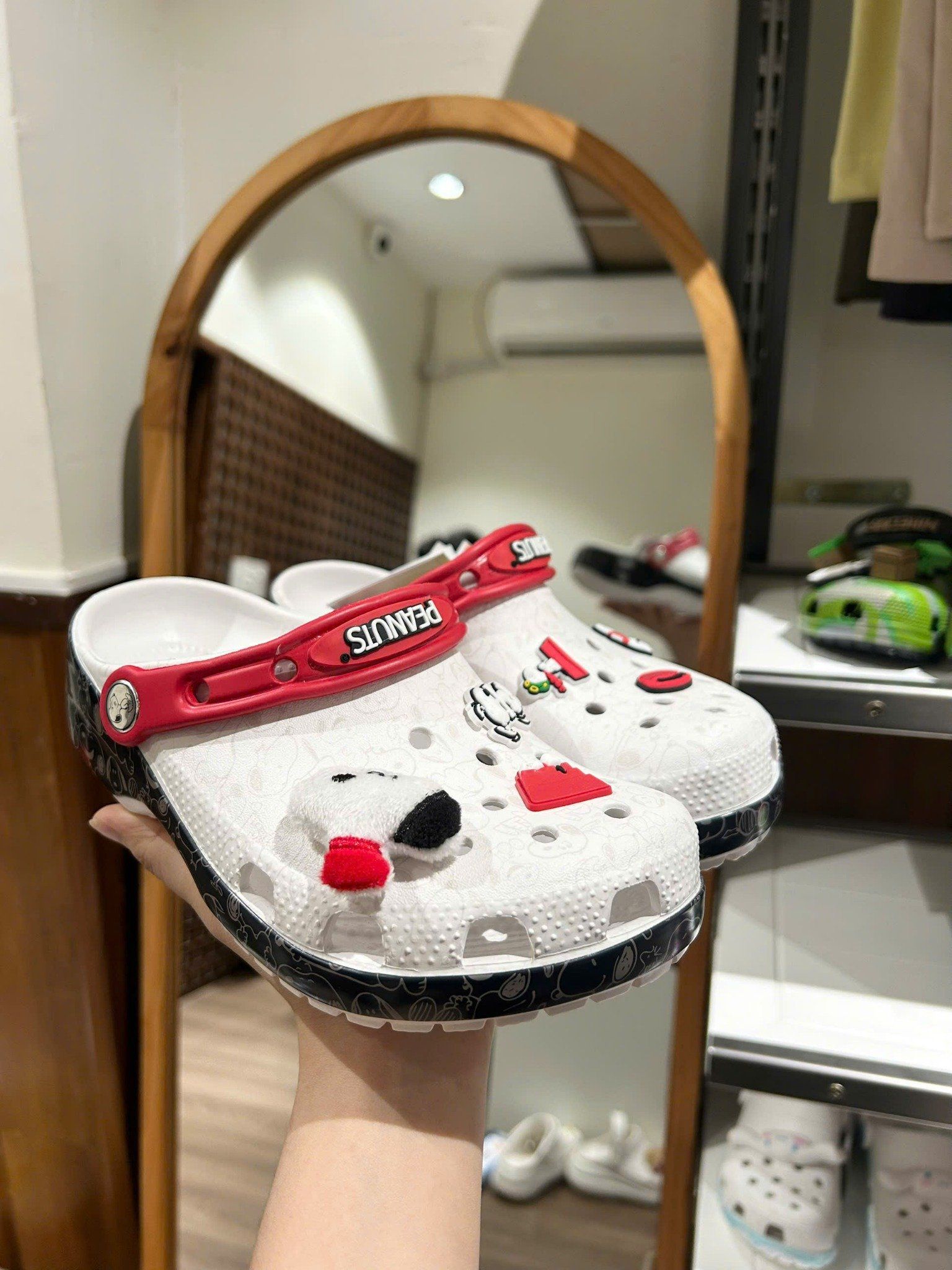  Sục Clog Unisex Classic Peanuts Xuất Khẩu Trẻ em 
