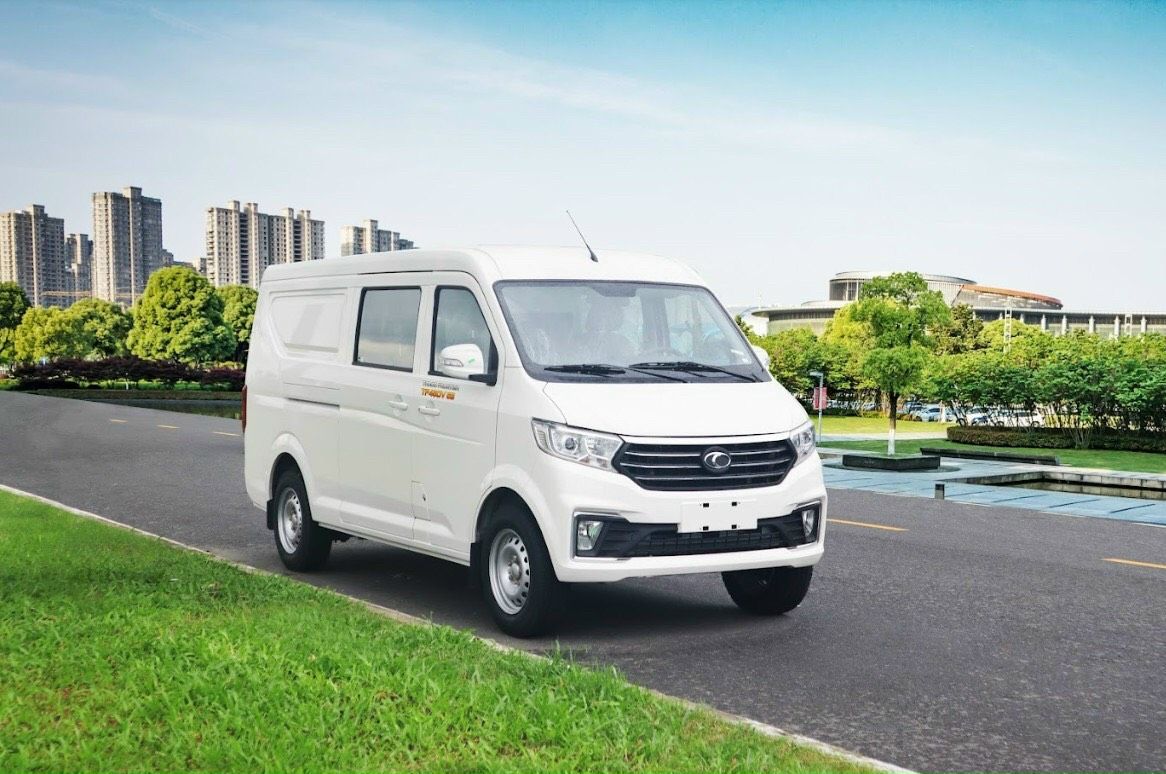 SẢN PHẨM XE VAN THACO FRONTIER TF450V 5S 5 CHỖ NGỒI