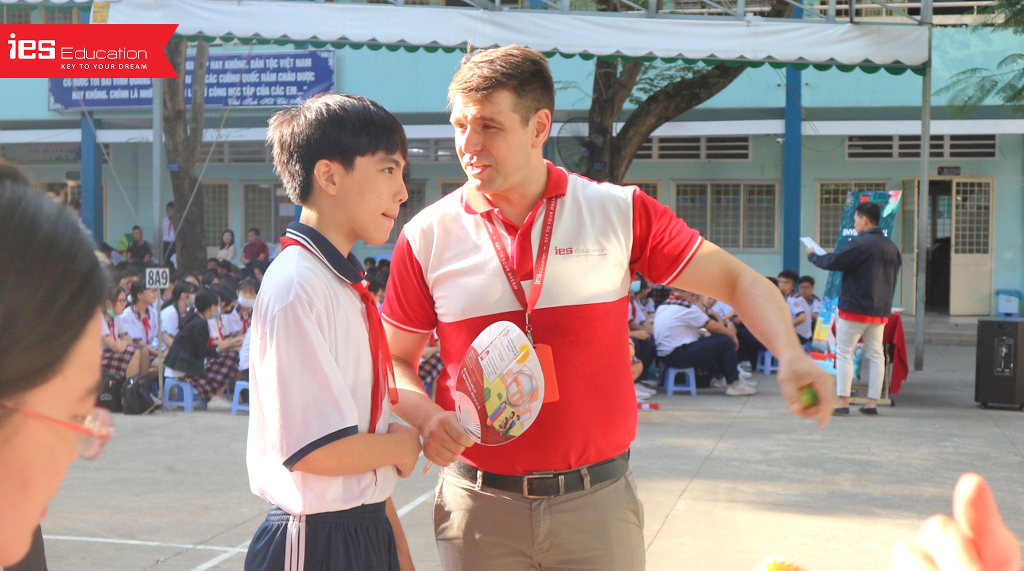 English Club - chủ đề thảm họa môi trường - IES Education