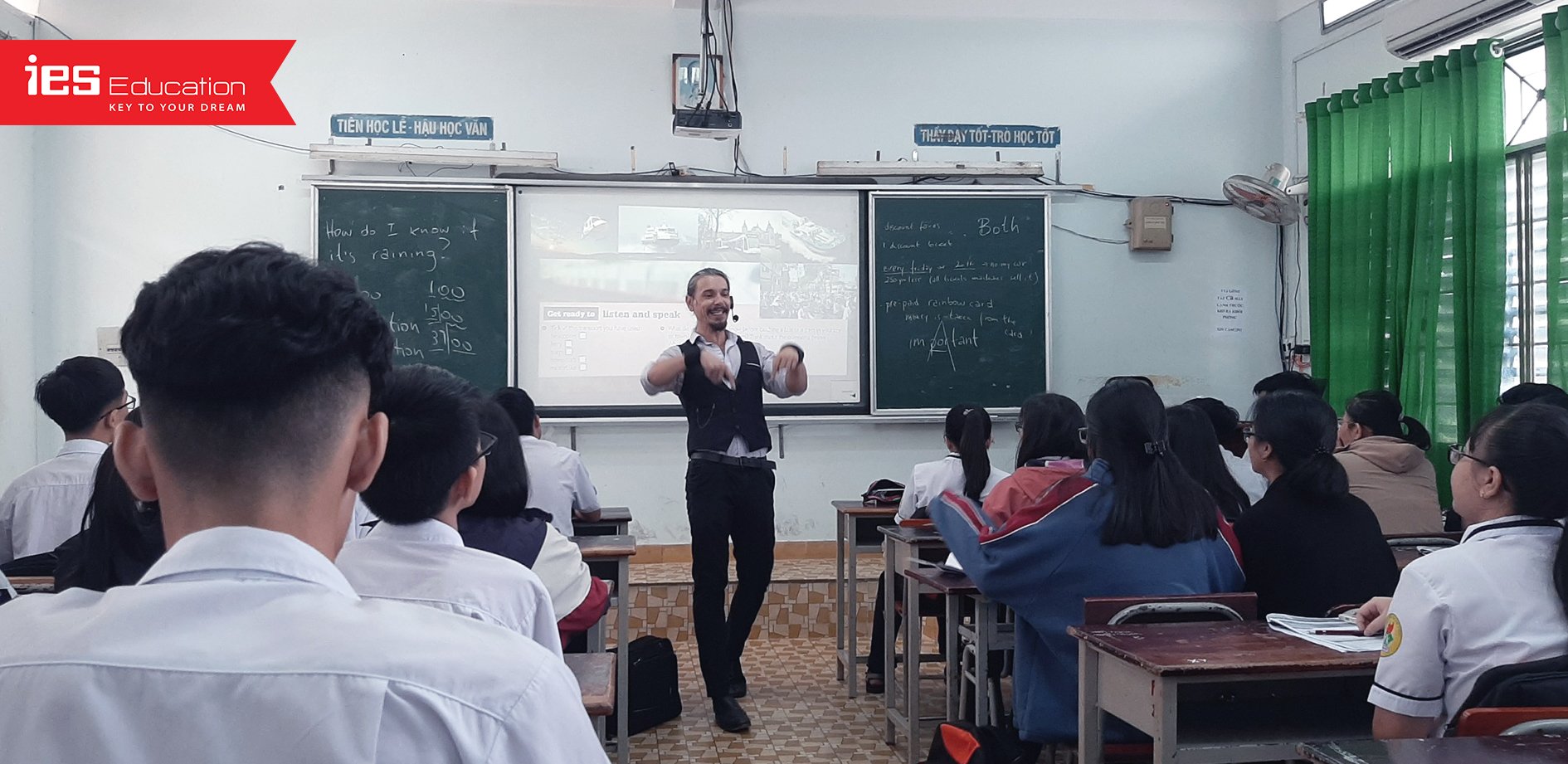 Học tiếng Anh với Giáo viên nước ngoài - IES Education