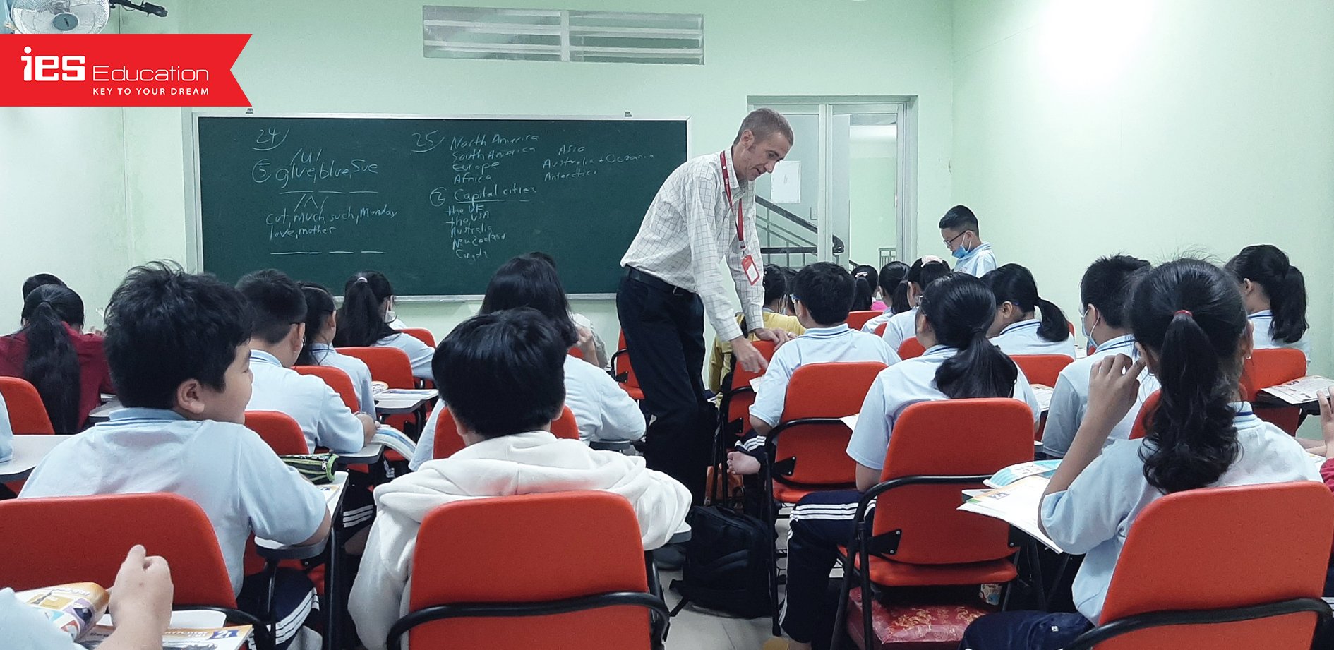 Học tiếng Anh với Giáo viên nước ngoài - IES Education