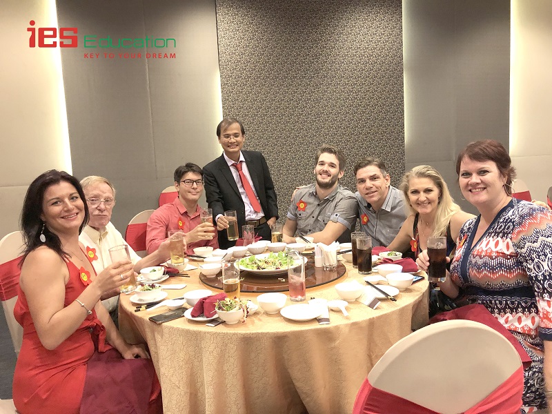 tiêc tất niên year end party 2018 ies education 5