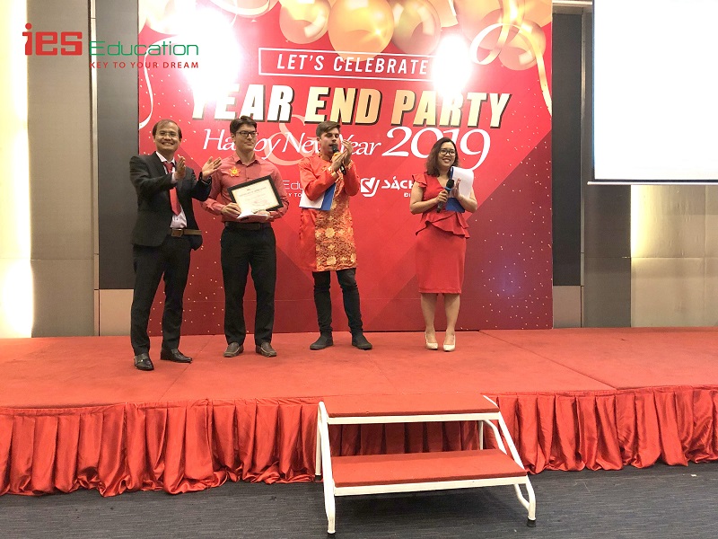 tiệc tất niên year end party 2018 ies education 15