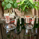 Ca Pyrex quốc dân dùng đong nước