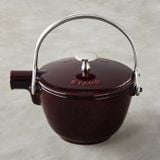 Ấm  đun trà gang Staub kèm lõi lọc