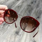 Kính thời trang Burberry