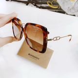 Kính thời trang Burberry BE4332